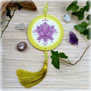 suspension zen fleur de lotus-peinture sur bois