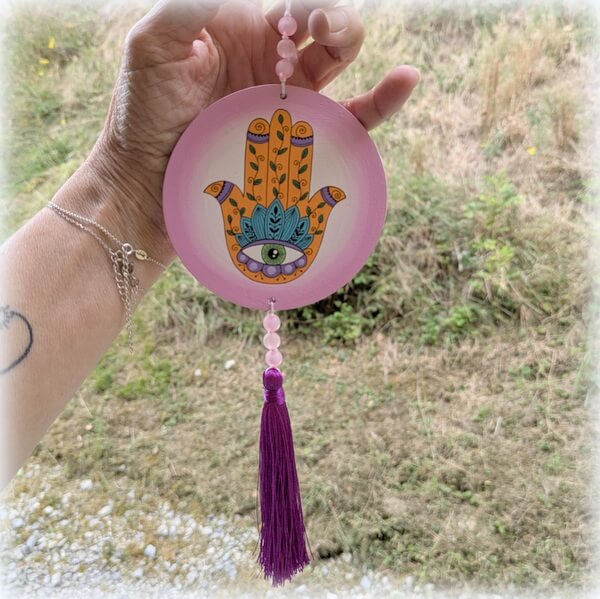 suspension zen main de fatma-2