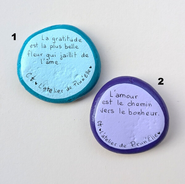 galet peint namasté-1